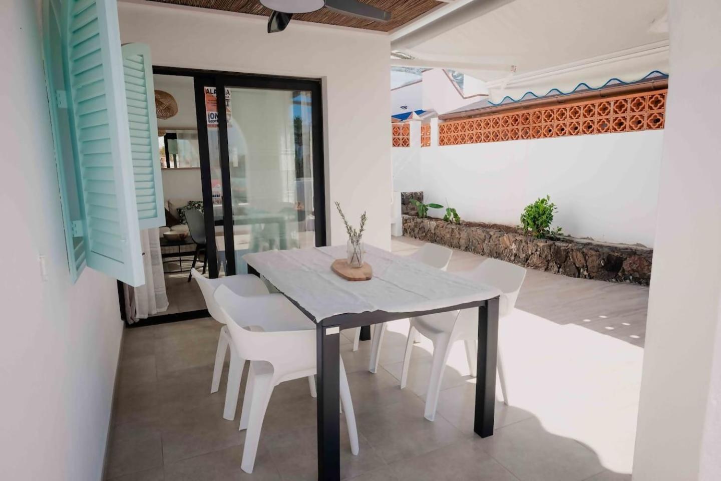 Villa Aloha Jacuzzi Y Vistas Al Mar Corralejo Esterno foto
