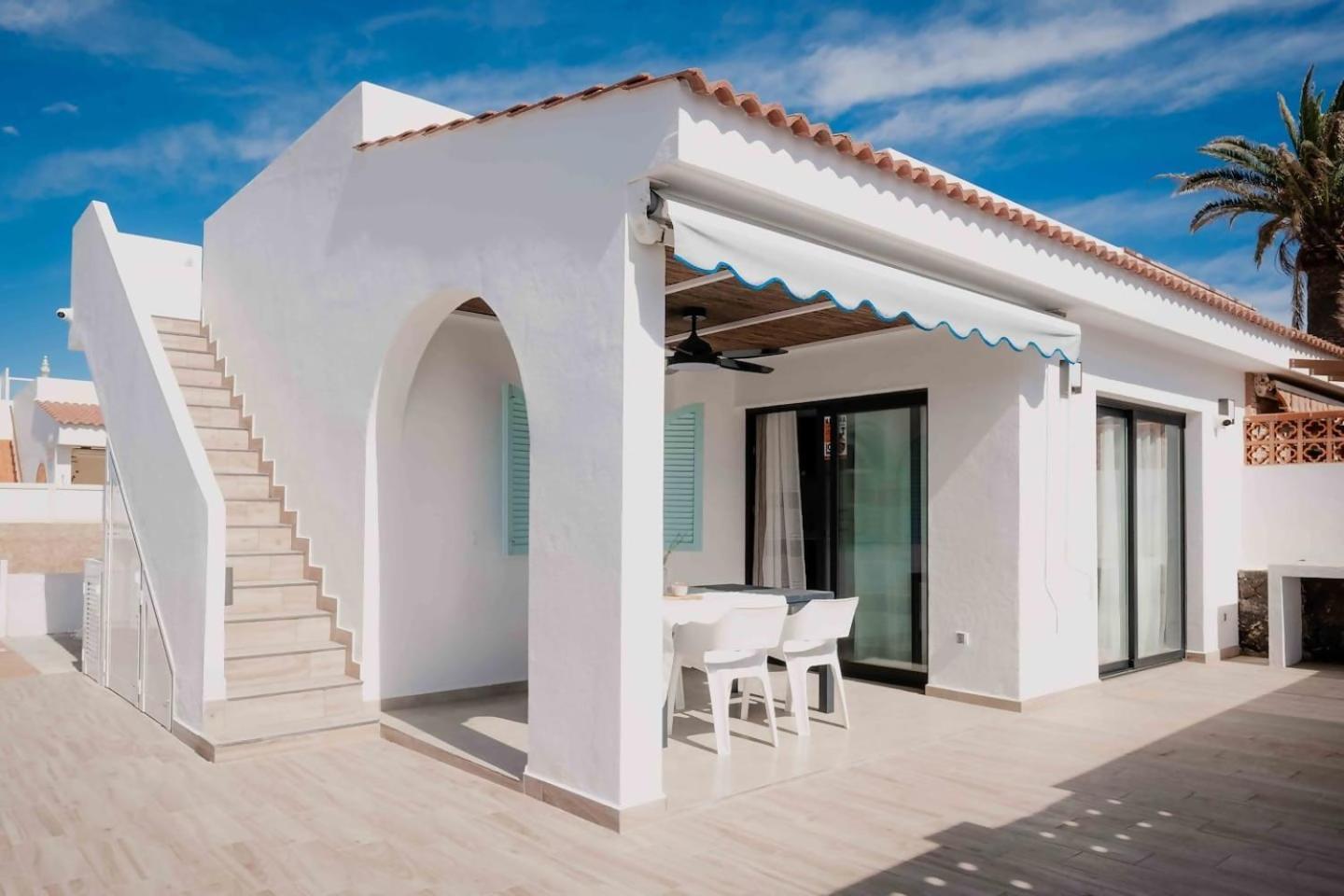 Villa Aloha Jacuzzi Y Vistas Al Mar Corralejo Esterno foto